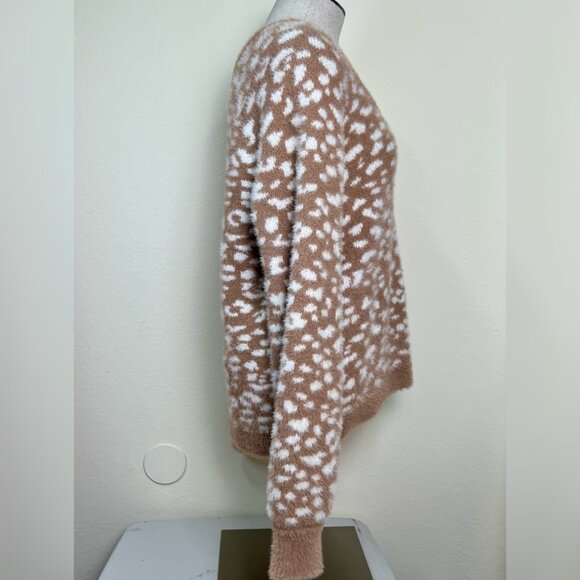 ABERCROMBIE Soft A&F Collection Beige & White Leopard Furry Eyelash Sweater Med - Picture 8 of 10